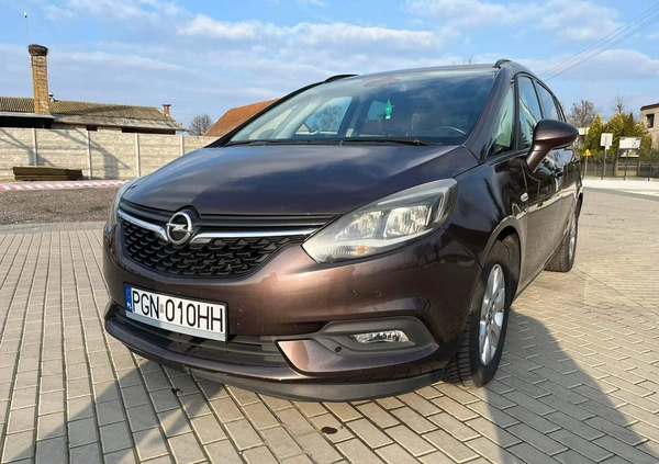 Opel Zafira cena 57500 przebieg: 119500, rok produkcji 2017 z Sępólno Krajeńskie małe 172